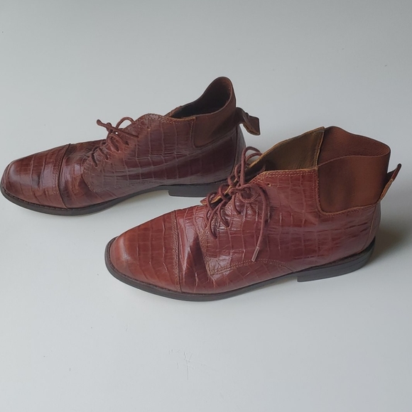 Brown Leather boots - Picture 3 of 10